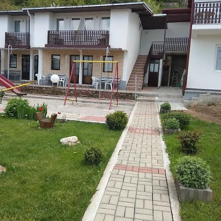 Villa Nikola โอครีด ภายนอก รูปภาพ