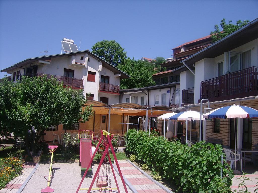 Villa Nikola โอครีด ภายนอก รูปภาพ
